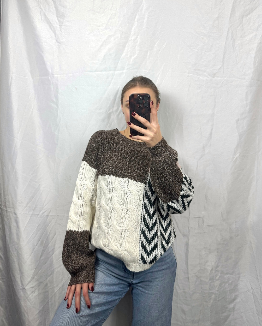 Knotted Back Colorblock Sweater